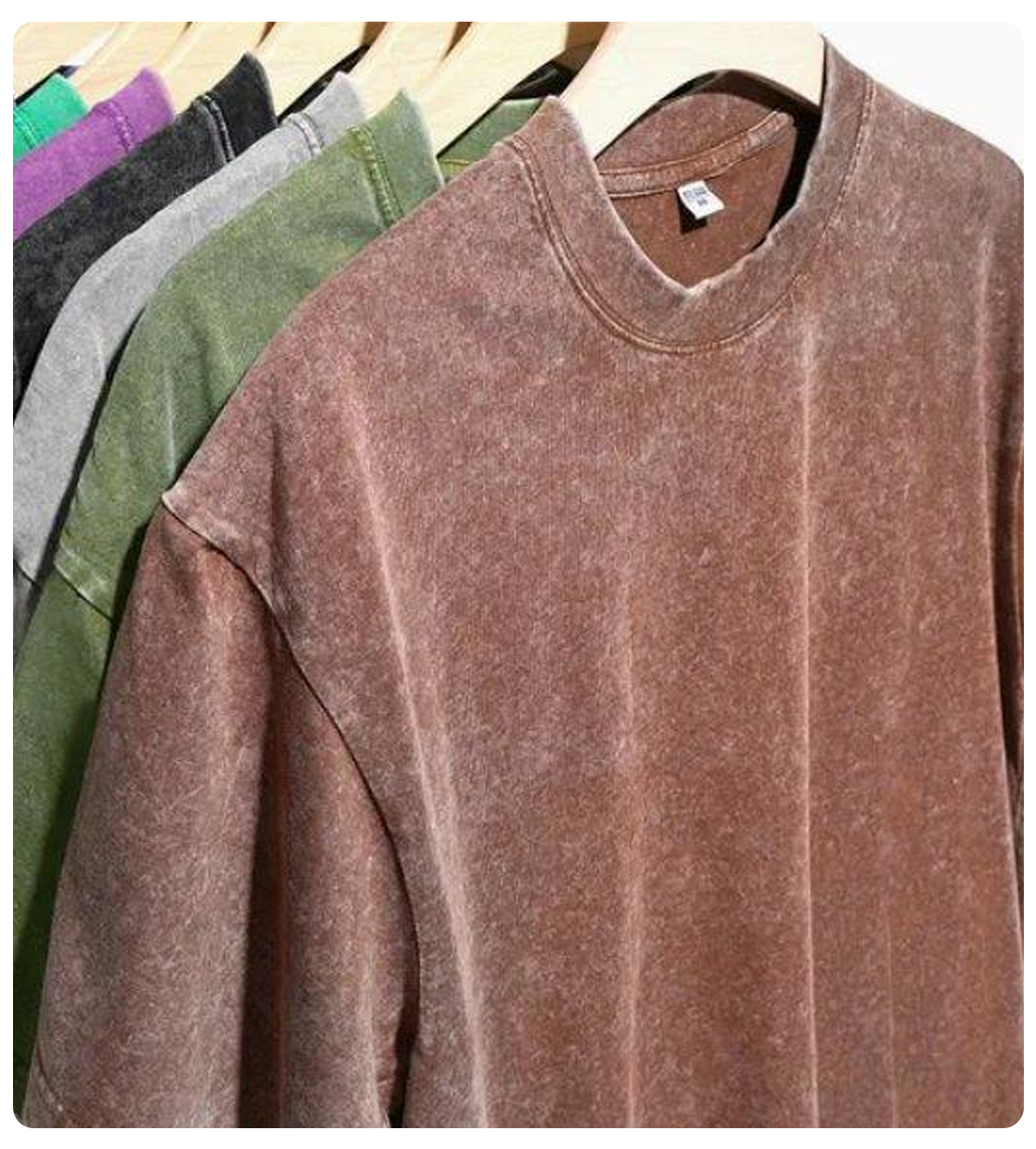 Enzyme washed cotton apparel with soft finish